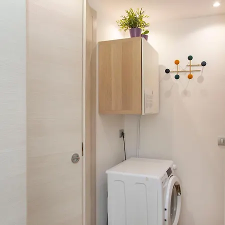 Bibi Pied-a-terre Vetra - Two